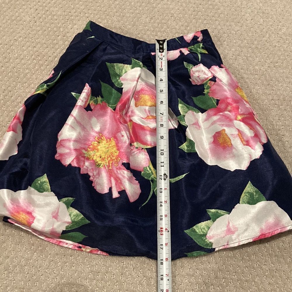 Navy dress 🌸 two piece floral! - Picture 6 of 10
